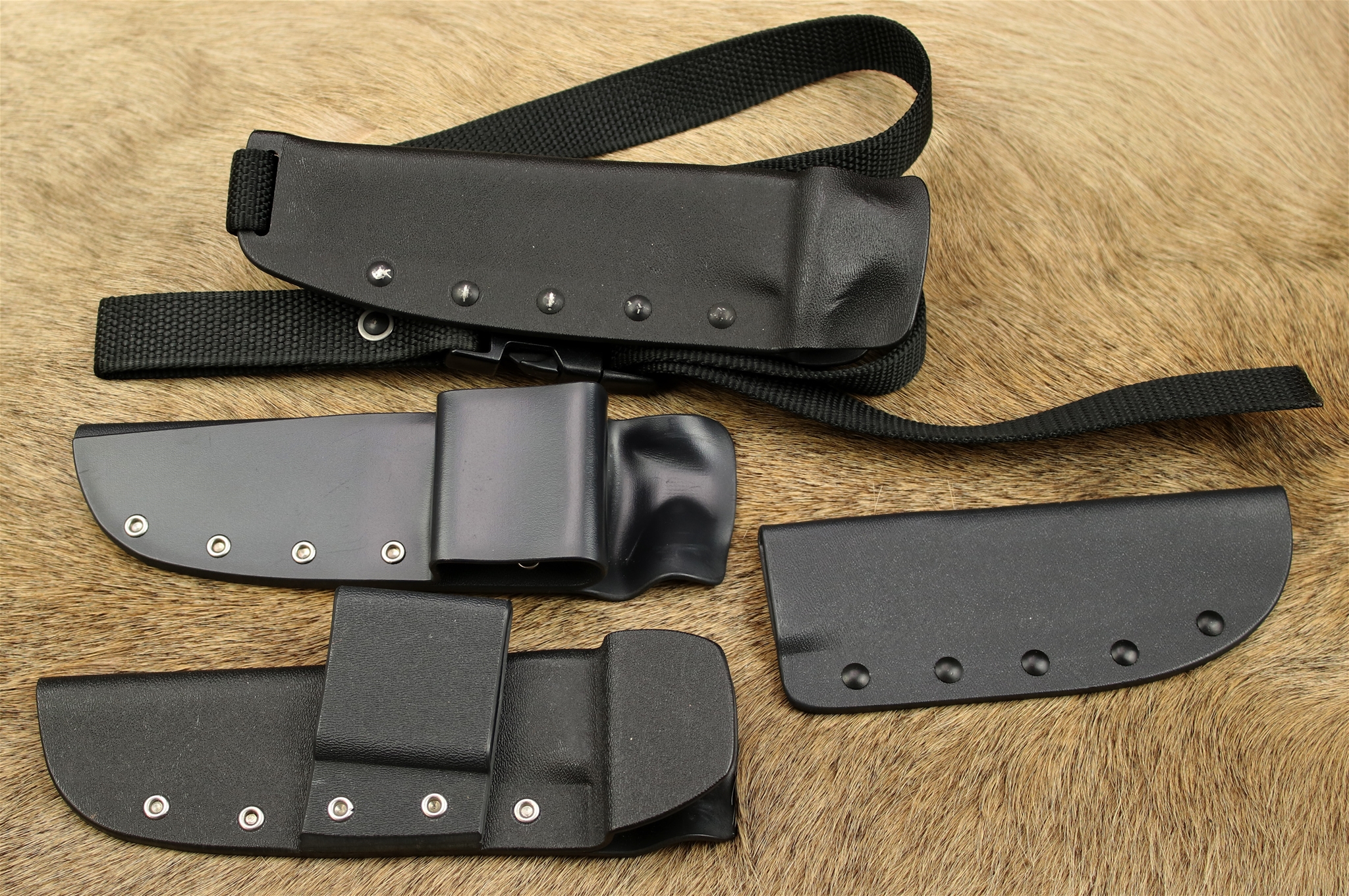 Applegate-Fairbarn sheath                         