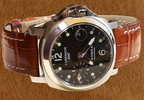Panerai LUM GMT 40MM